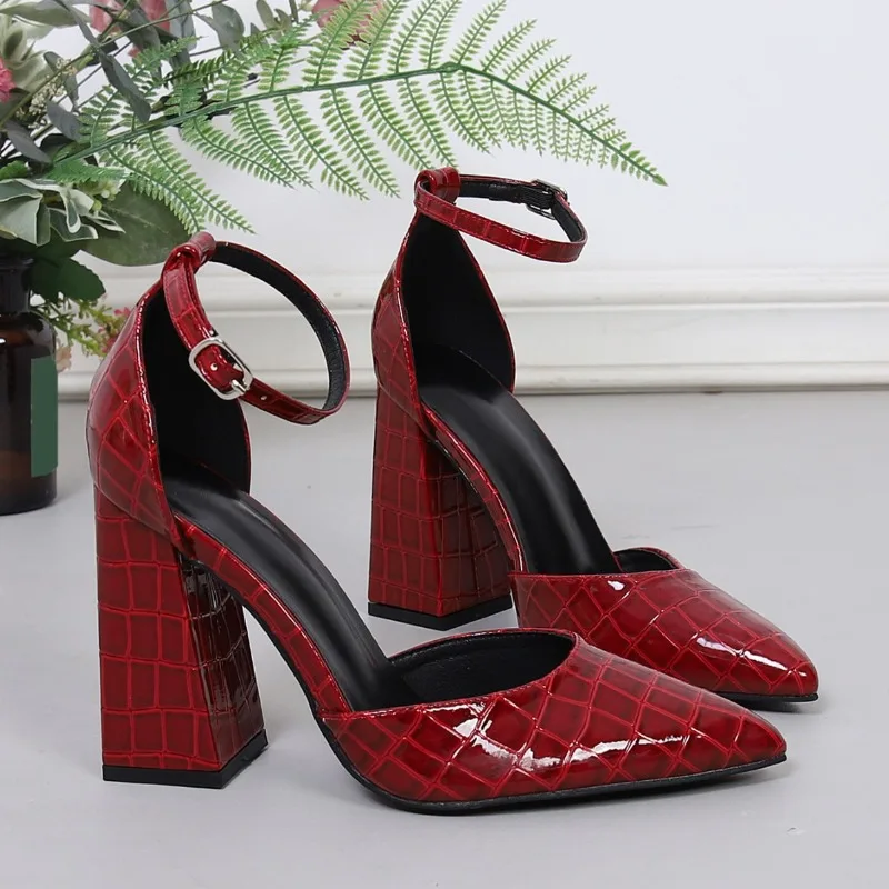 Women's Pointed Toe Block Heel Sandals Crocodile Print PU Upper Ankle Strap Hollow Out Retro Western Style Summer Shoes 2026