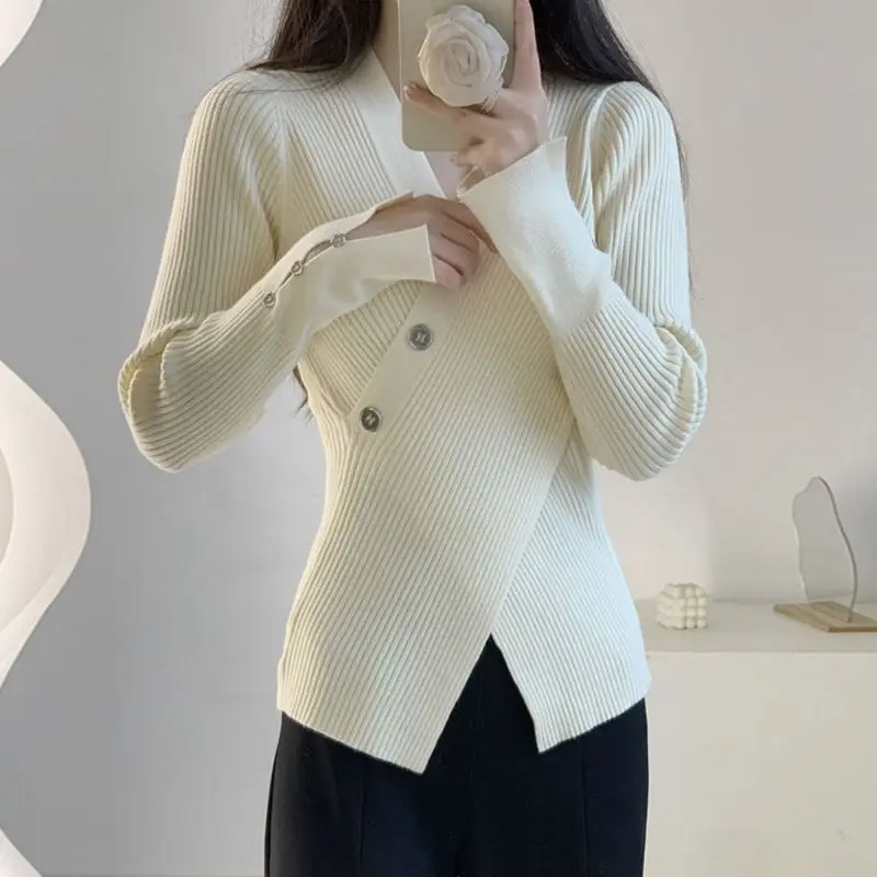 Design-sensory Cardigan Knitted Base Shirt for Women Slim Fit Sweater V-neck Long-sleeved Top