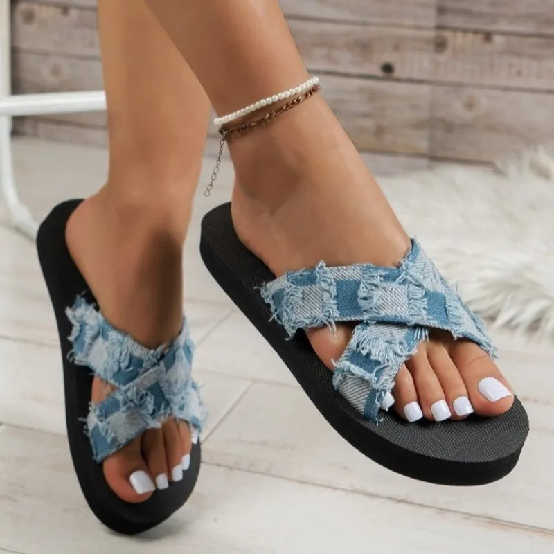 

New Luxury Brand Summer Sandals Slippers Women's Fashion Designer Flat Sandals Soft Sole Shoes Women's Breathable Beach Sandals