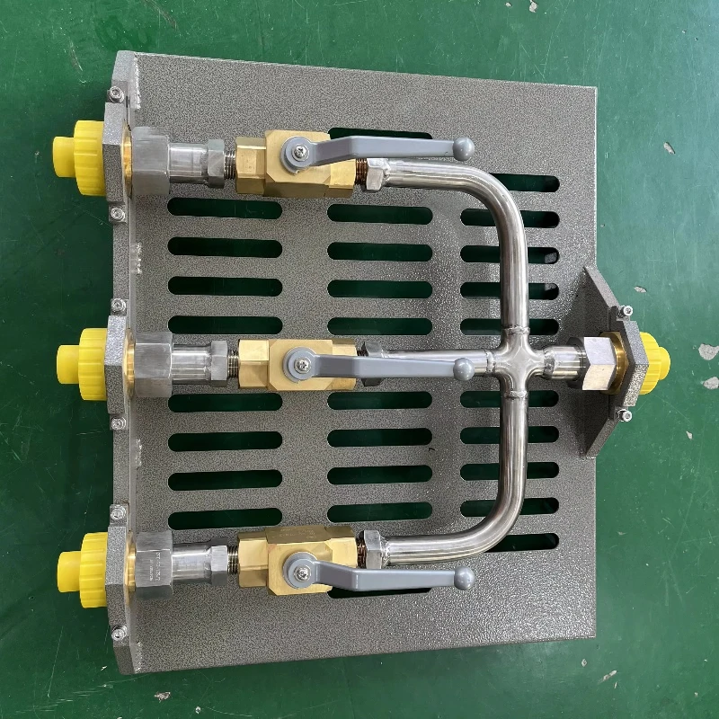 

Manifold Brass Carbon Steel