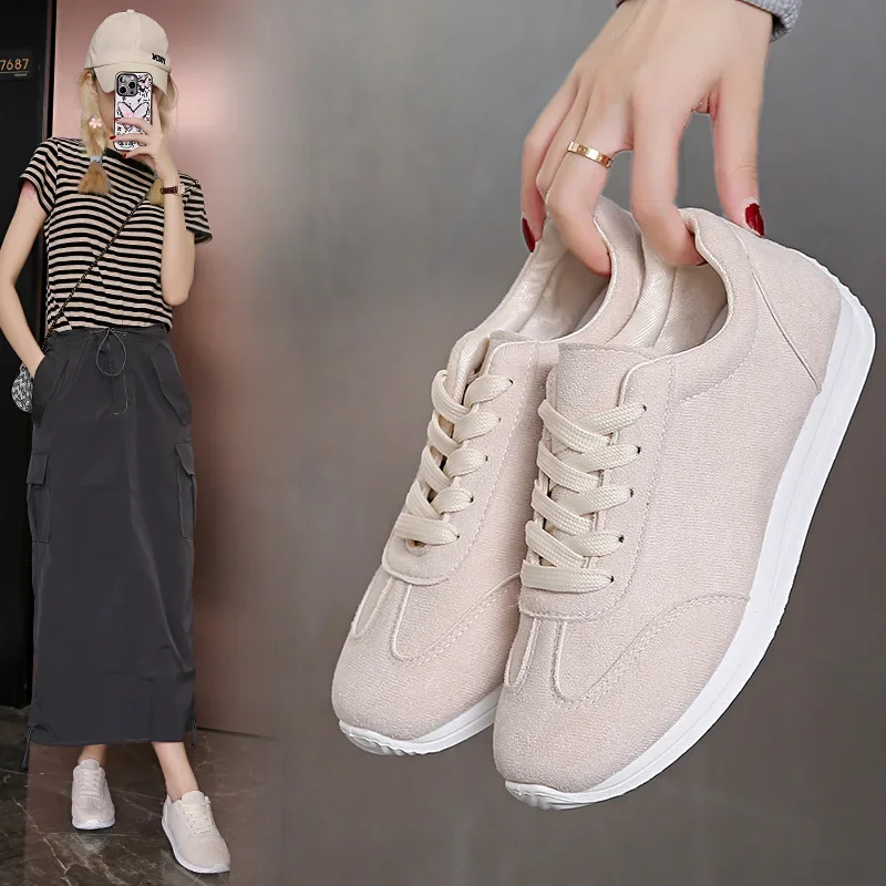 Women's Running Shoes Lightweight Flat Bottom Shock-absorbing Casual Sports Sneakers Plus Size 43 Suede Student Shoes