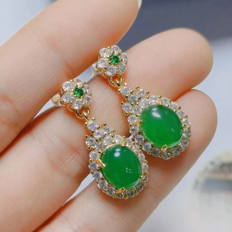 

Natural New High-ice Inlaid Chalcedony Green Simple Versatile Women's Earrings