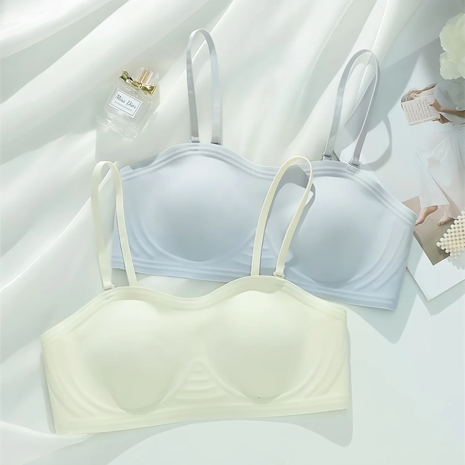 

Traceless underwear women's thin small soft support anti-sagging and thin comfortable breathable bra cover