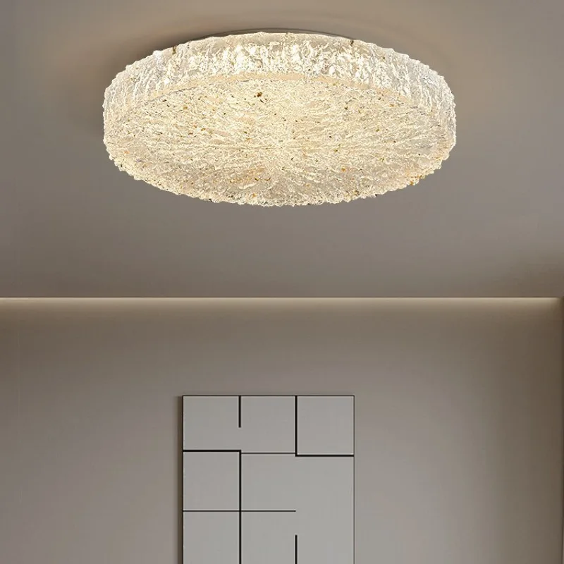 Circular Minimalist…