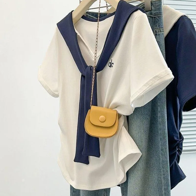 Large-sized Shawl V-neck Embroidered Arc-shaped Short-sleeved T-shirt Summer Style  Slimming Concealing Casual Top Chubby Girls