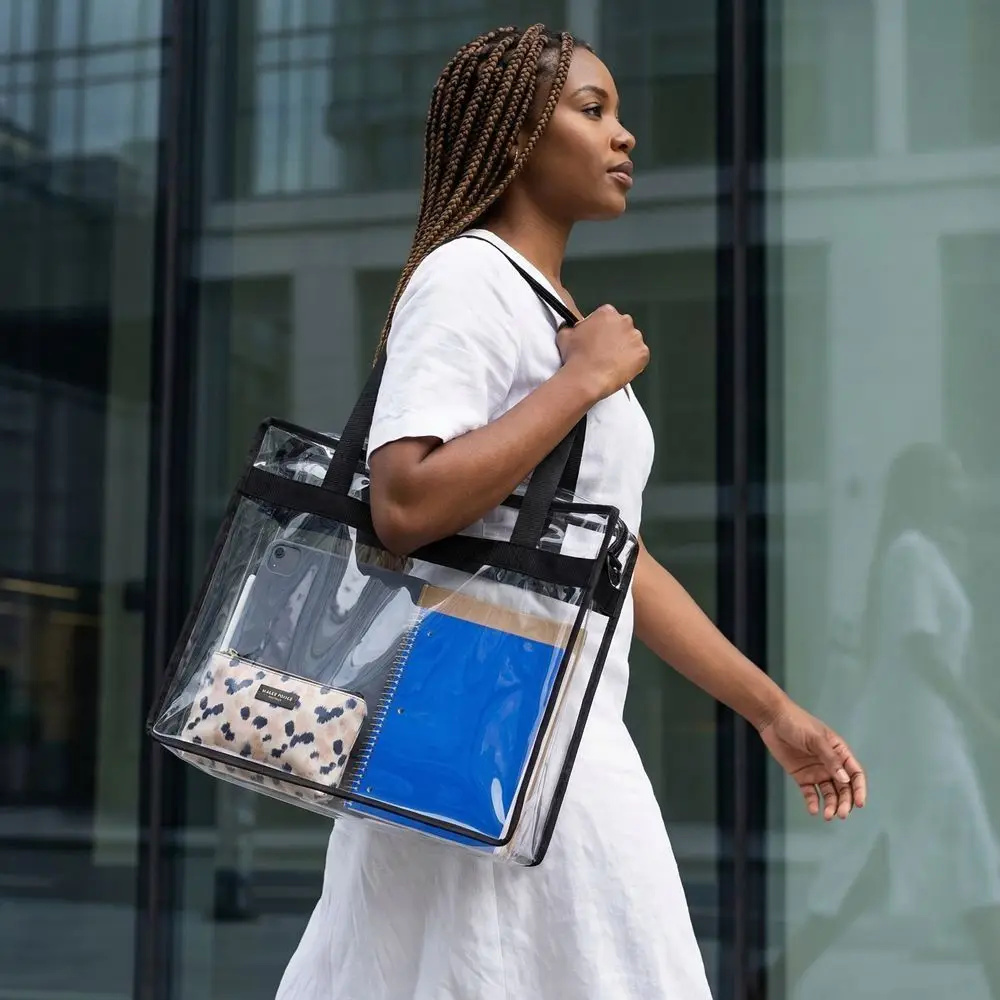 

Portable Clear PVC Tote Bag Zipper Closure Large Capacity Waterproof Storage Bag Adjustable Strap Multipurpose