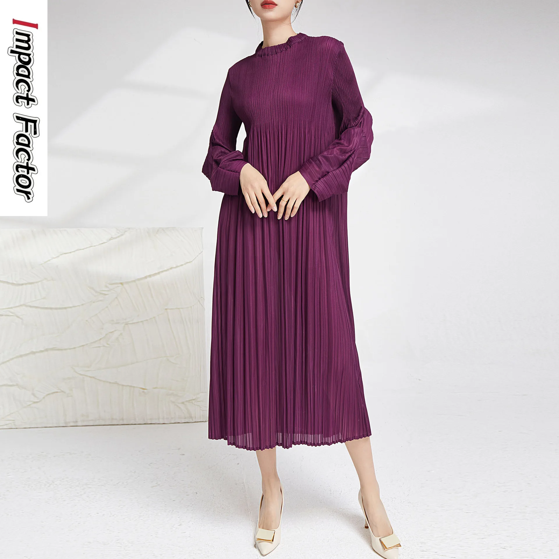 

Miyake Ruffled Temperament Dress for Women in A Small Group, Loose Solid Color Bubble Sleeves, Fashionable Long Style Skirt