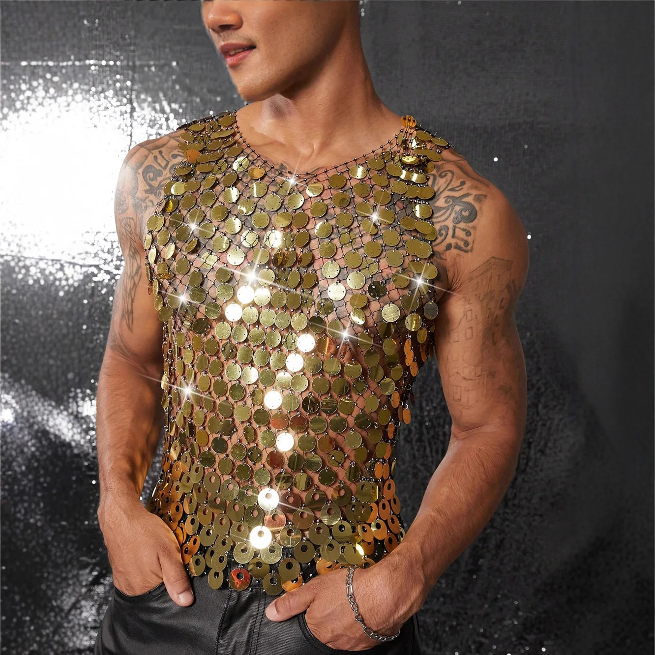 Heren sexy vest, edgy streetwear, doorschijnende tanktop met uitsnijdingen, club & party, visnet, paillettenversiering