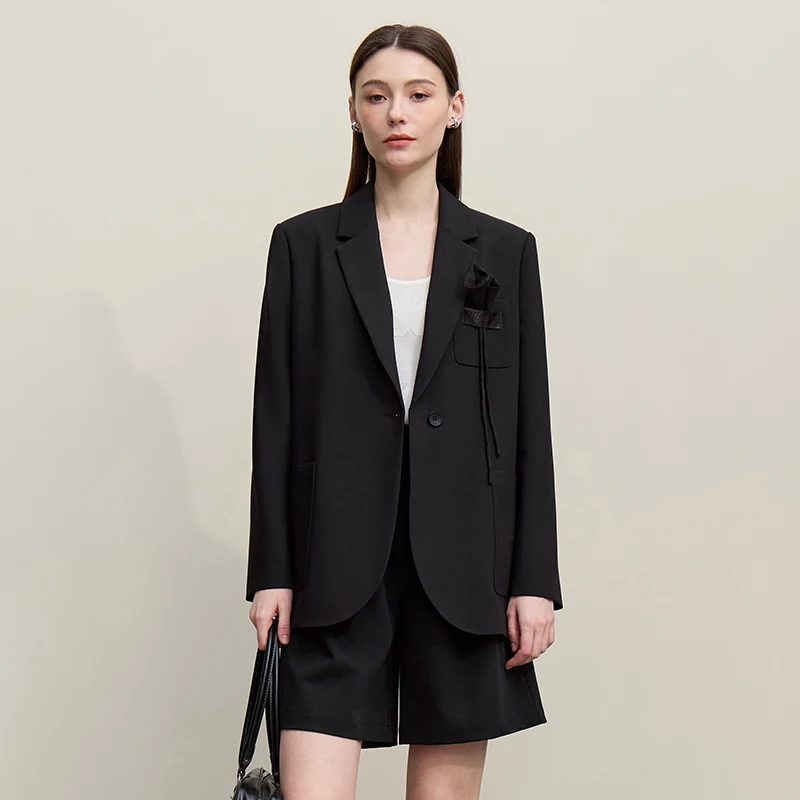 Blazer para Mujer Amii, Otoño 2026, Nuevo Estilo Casual, Solapa con Muescas, Hombreras, Detalle Floral 3D, Top Holgado Versátil para Mujer, 12651016