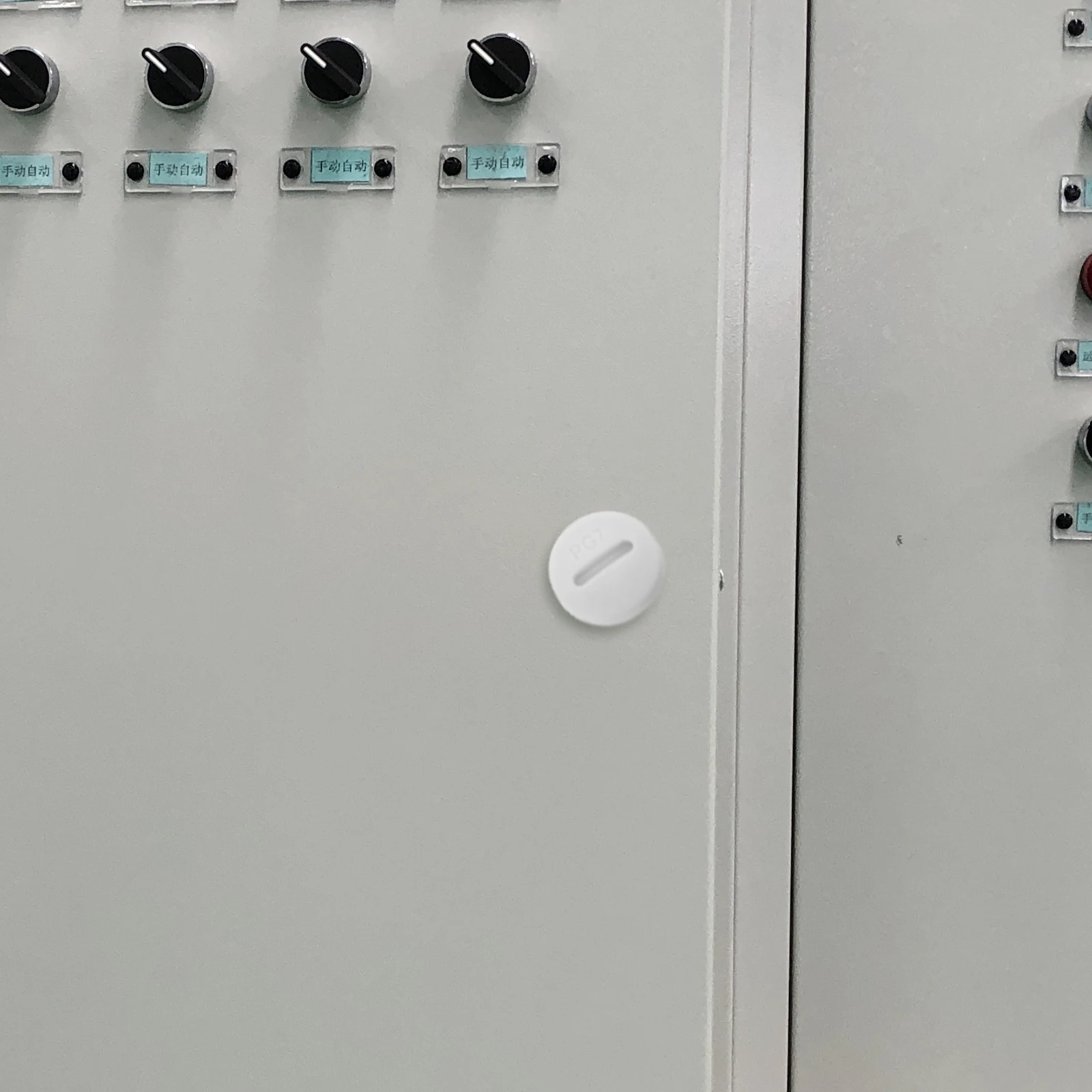 

20pcs Plastic Seal Round Hole Stoppers Waterproof Closure Plugs Furniture Hole Plugs Chair Leg Caps Floor Scratch Proof End Caps