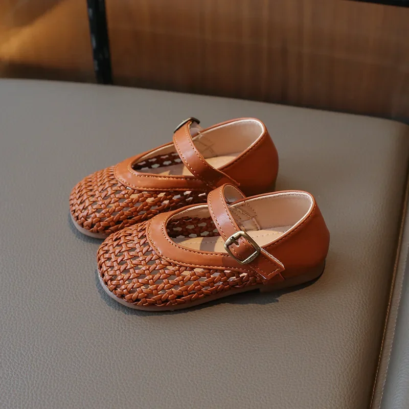 Korean Style Girls Sandals Princess Shoes Summer New Children Hollow Woven Sandals Shallow Mouth Girl Baby Soft Soled Bean Shoes