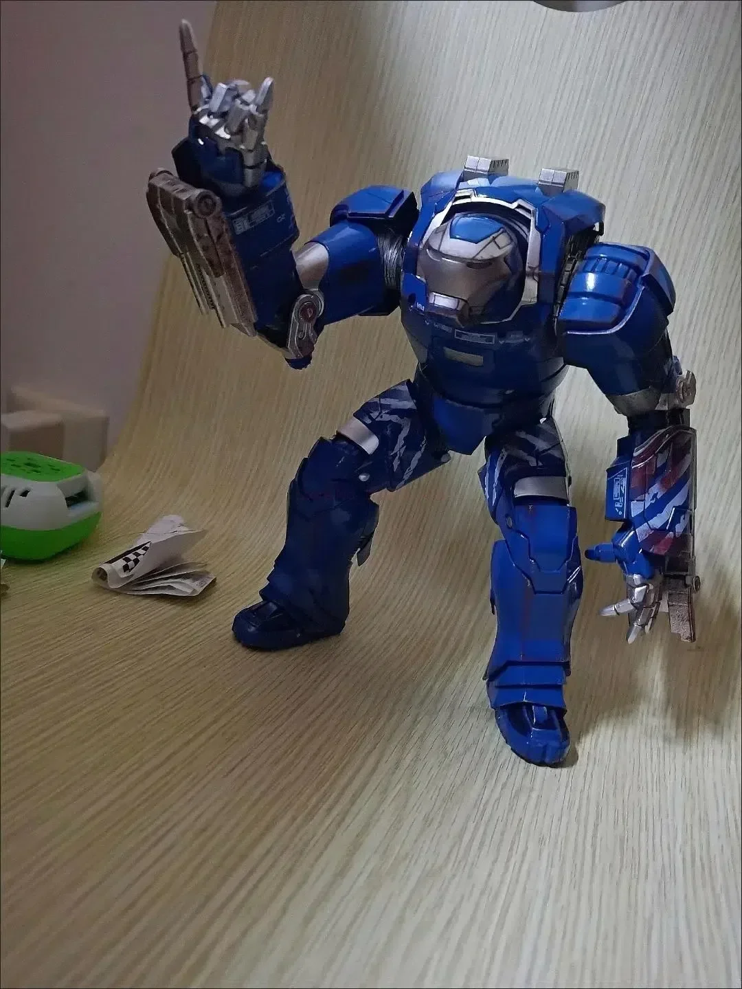 comicave-scala-1-12-iron-man-marvel-anime-action-figure-armor-mk46-modello-congiunto-bambola-collezione-illuminata-giocattolo-regalo-per-i-fan