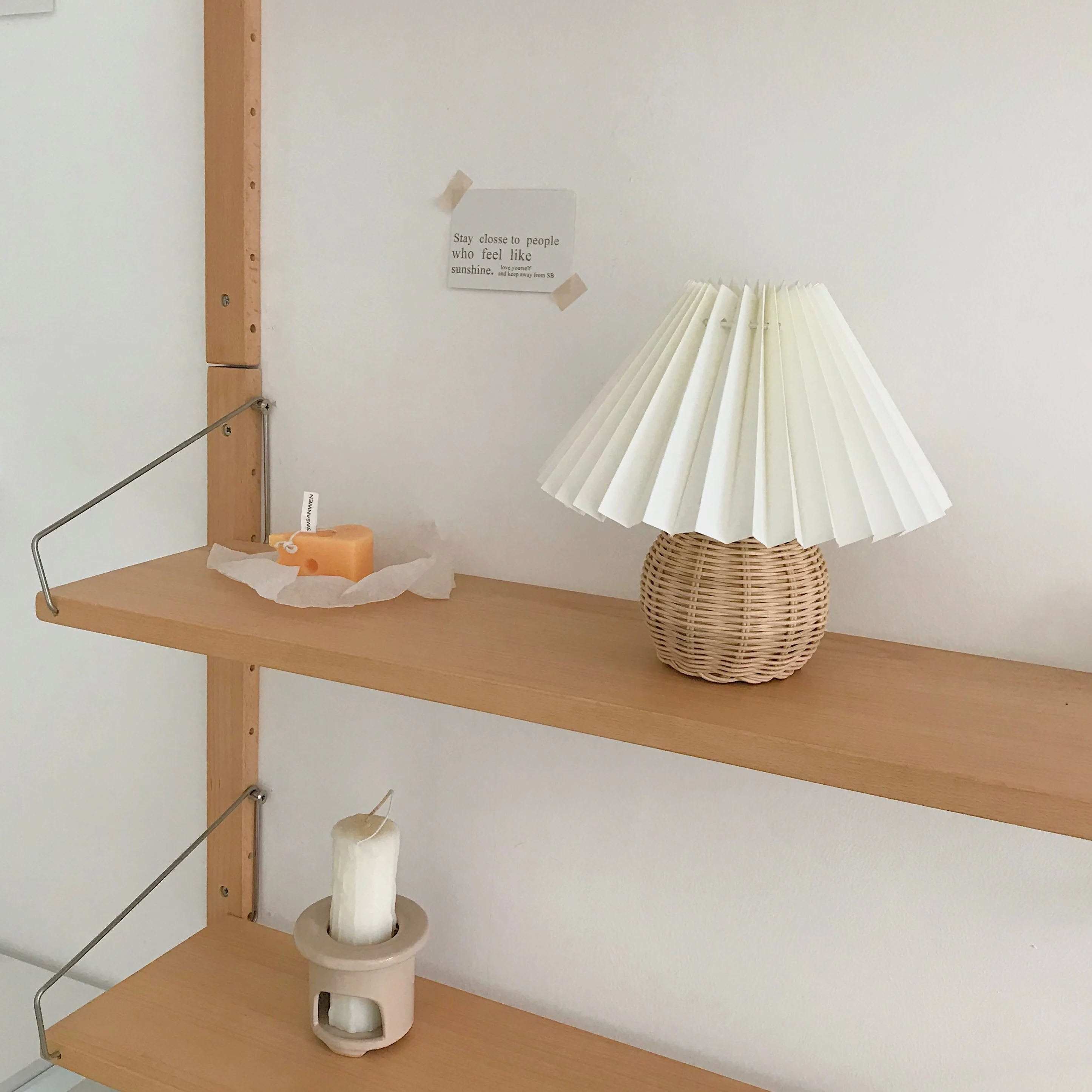 Joylove Handgemaakte Retro Rotan Geweven Tafellamp Bedlampje Afstandsbediening Koreaanse Ins Retro Geplooide Lamp Meisje Bedlampje