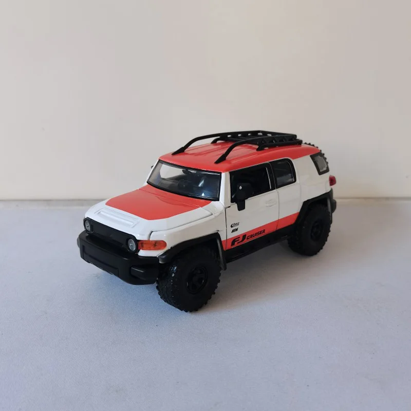 

JADA масштаб 1:24 FJ Cruiser Land Cruiser внедорожный литой под давлением сплав классическая миниатюрная игрушечная модель автомобиля коллекционный дисплей подарки