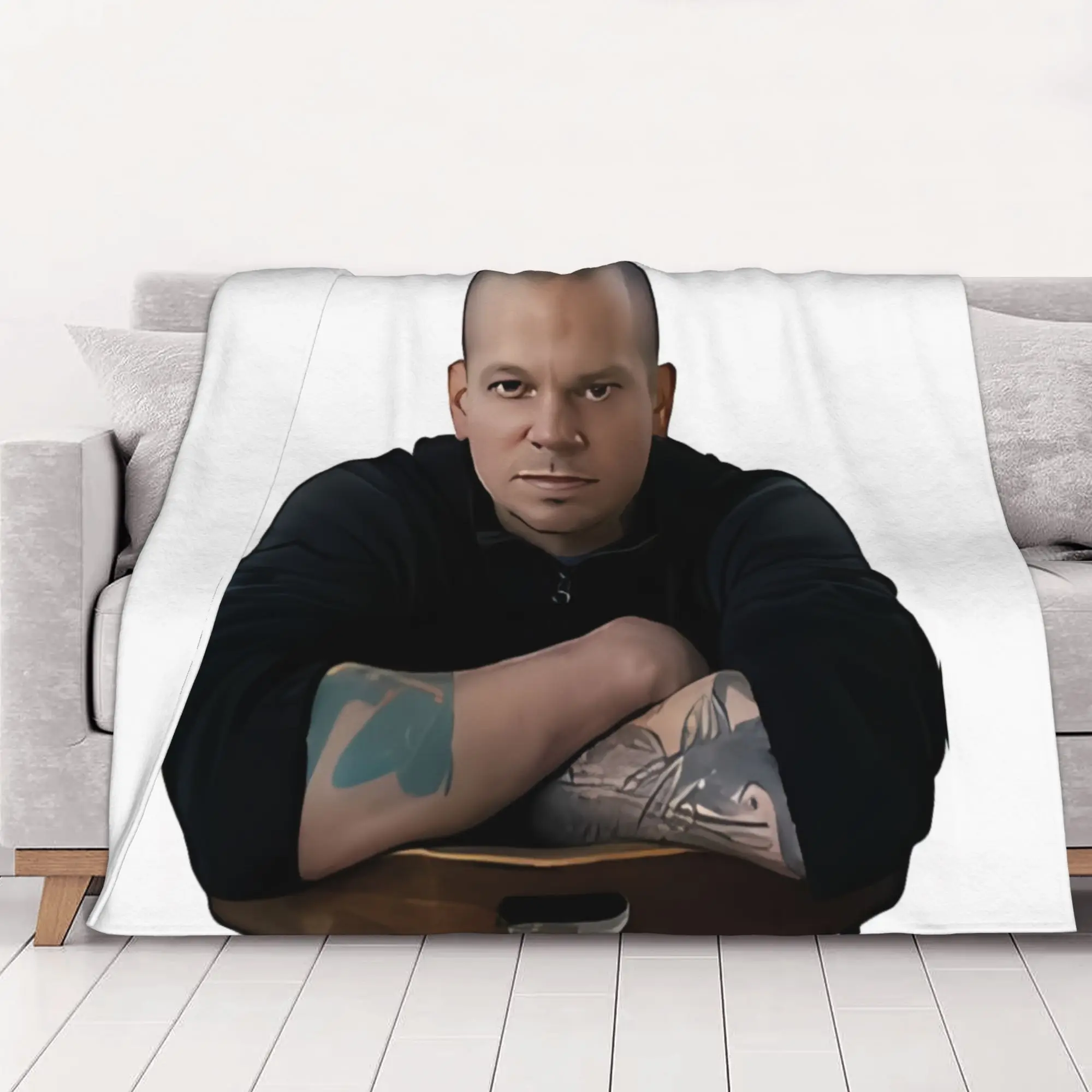 1PC home Cute Room Decor Residente In Green Blanket Throw Blanket Calle 13 Novelty Warm Blanket All Season