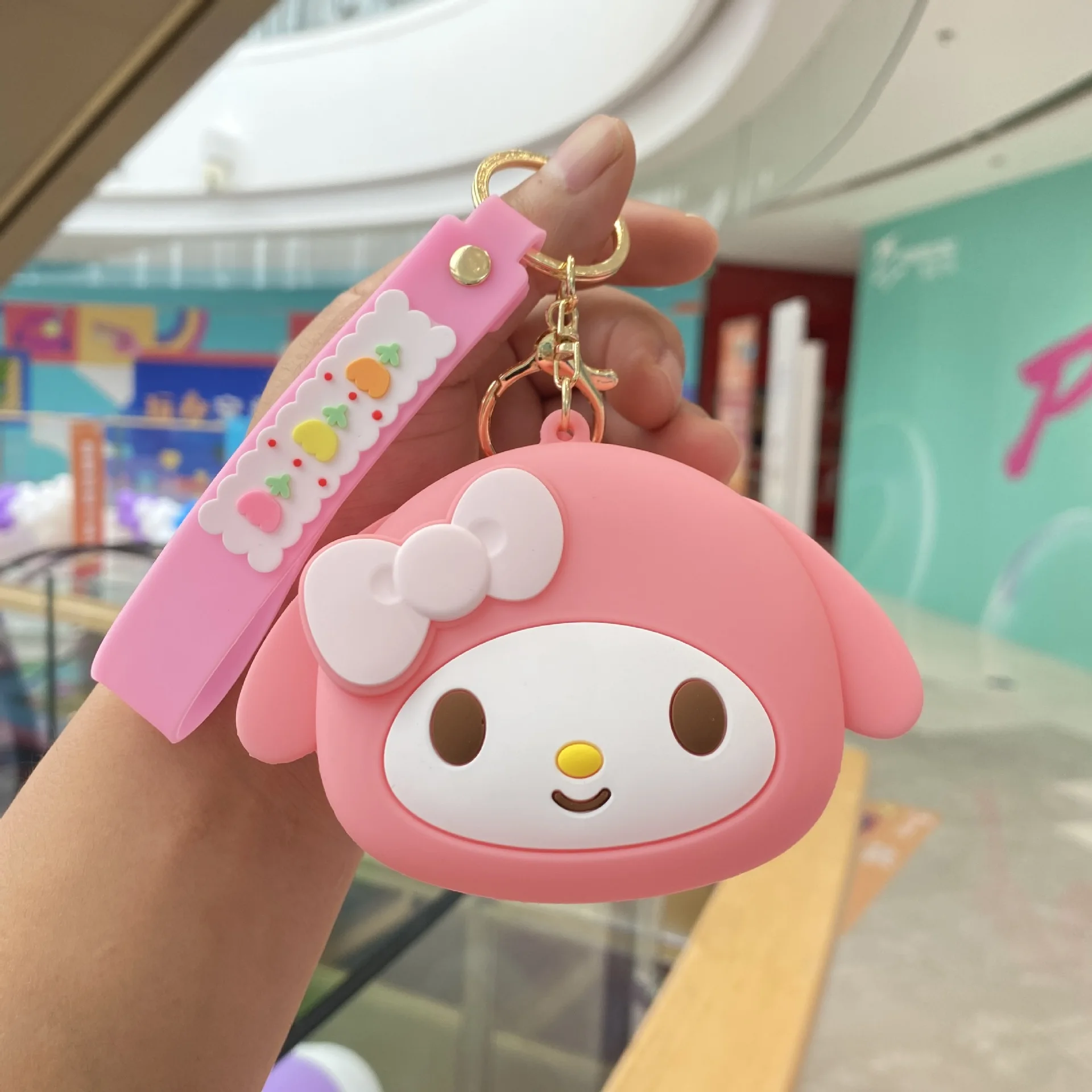 Llavero MINISO Sanrio Hello Kitty, bonito llavero de dibujos animados Kuromi My Melody, billetera de silicona con auriculares Bluetooth, bolso escolar, regalo de decoración