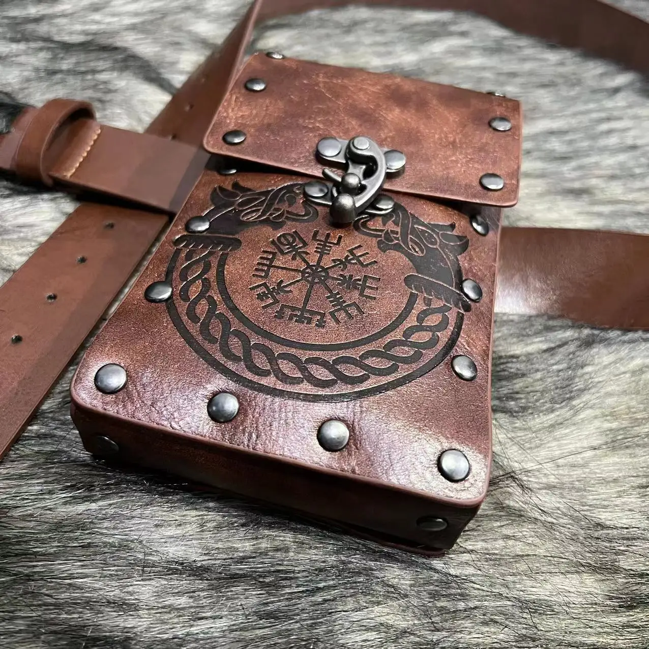 Brown PU Leather Medieval Belt Bag Gothic Fanny Pack With Belt Steampunk Hiking Waist Bag Vintage Renaissance Pouch Cosplay