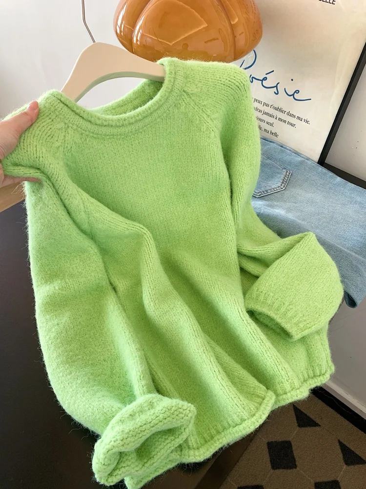 

Зеленый вязаный свитер с круглым вырезом и длинными рукавами для женщин, новинка 2025 года, в корейском стиле, модный, элегантный, для ранней осени