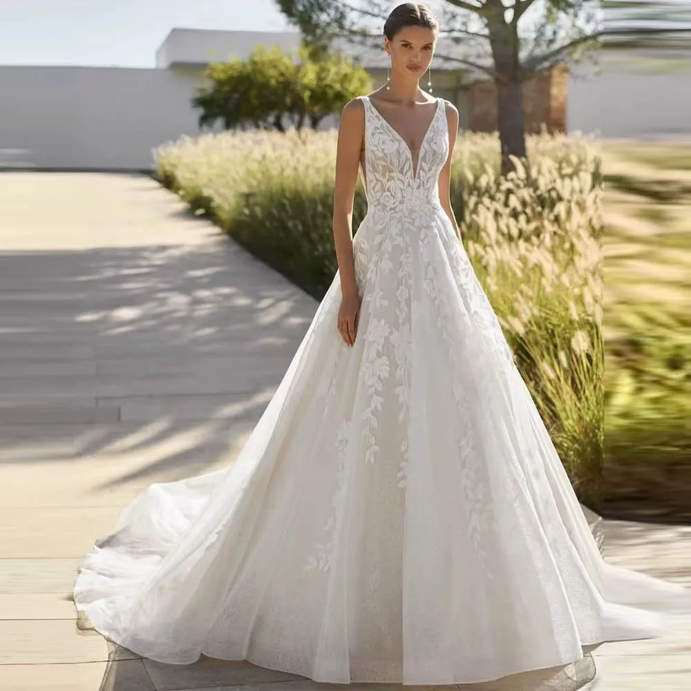カスタマイズされたボヘミアンウェディングドレス女性のための花嫁 A ライン V ネックプリンセスウエディングブライダルガウンチュールフォーマルパーティーブライダルガウン