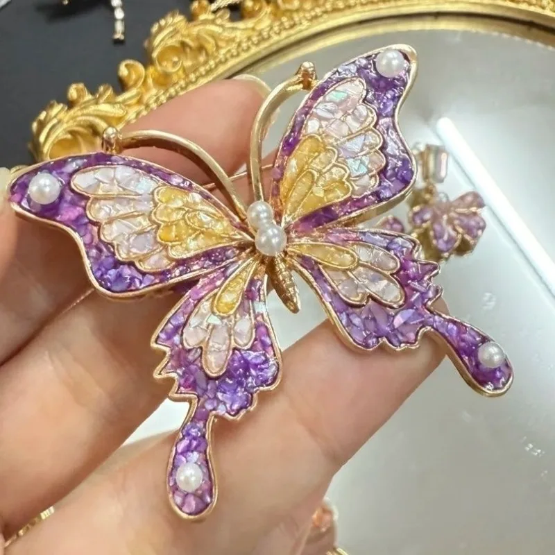 Handmade Mother Pearl Inlay Butterfly Brooch Exquisite Craft Jewelry Customizable Lapel Pin Unique Gift for Women Anniversary