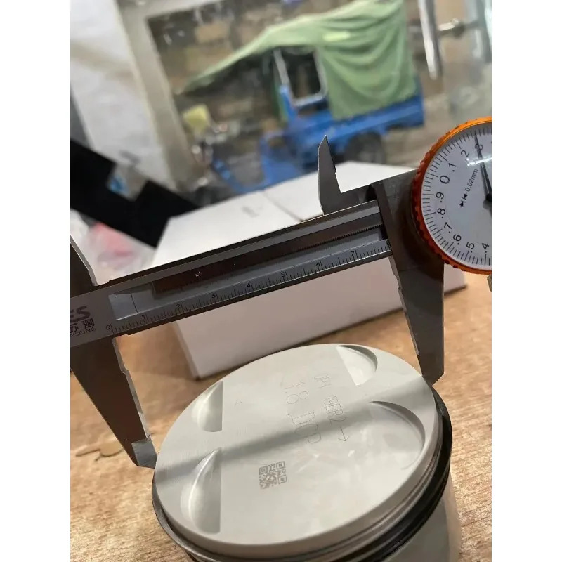 (4 ชิ้น/ชุด) ชุดลูกสูบพร้อมสลักสำหรับเครื่องยนต์ SAIC ROEWE 550 750 MG6 1.8T รุ่น LFPS0010B