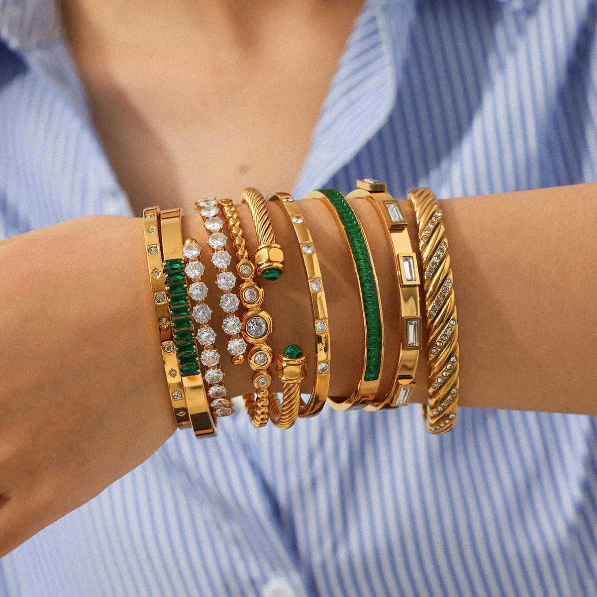 

Huang Chao Fashionable Women Stainless Steel Inlaid Zircon Open Bracelet Waterproof Jewelry Accessories Christmas Gift