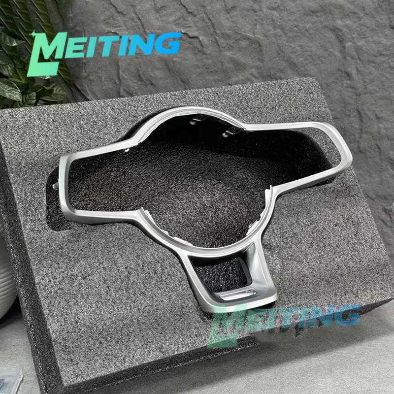 

Оригинальная новая серебряная яркая рамка, подходящая для модернизации и замены рамы ключей Volkswagen Golf.