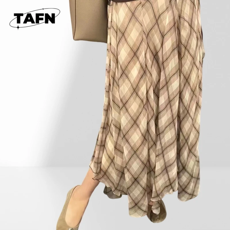 กระโปรง 25 ตัว เนื้อขั้นสูง สวย ทันสมัย สบาย และประณีต 5. ชุดเดรสวินเทจแคชเมียร์ระดับพรีเมียม – อินเทรนด์ AD2806