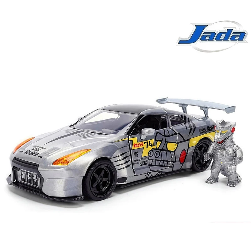 Jada 1:24 Scale 2009 GT-R R35 Alloy Car Model with Doll Classics Adult Souvenir Gift Static Display