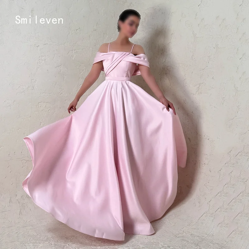 

Smileven Comfortable Black A Line Prom Dress Elegant Spaghetti Strap Party Gowns Formal Occassion Dress Customized 2026