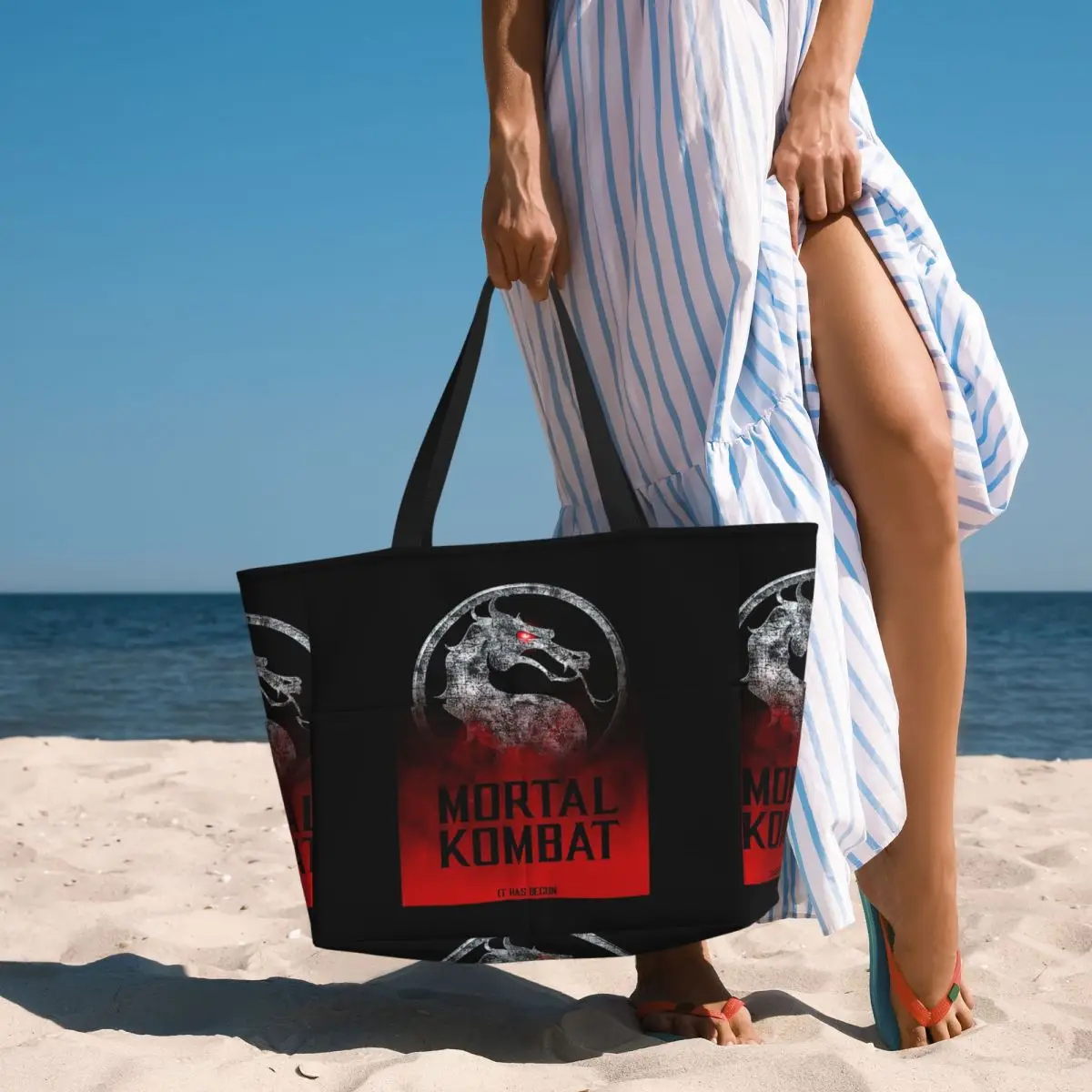 مورتال كومبات شعار حقيبة حمل على الشاطئ حقيبة رياضية رياضة اليوغا واق من المطر حقيبة حمل كبيرة للنساء حقيبة سفر حقيبة اللياقة البدنية