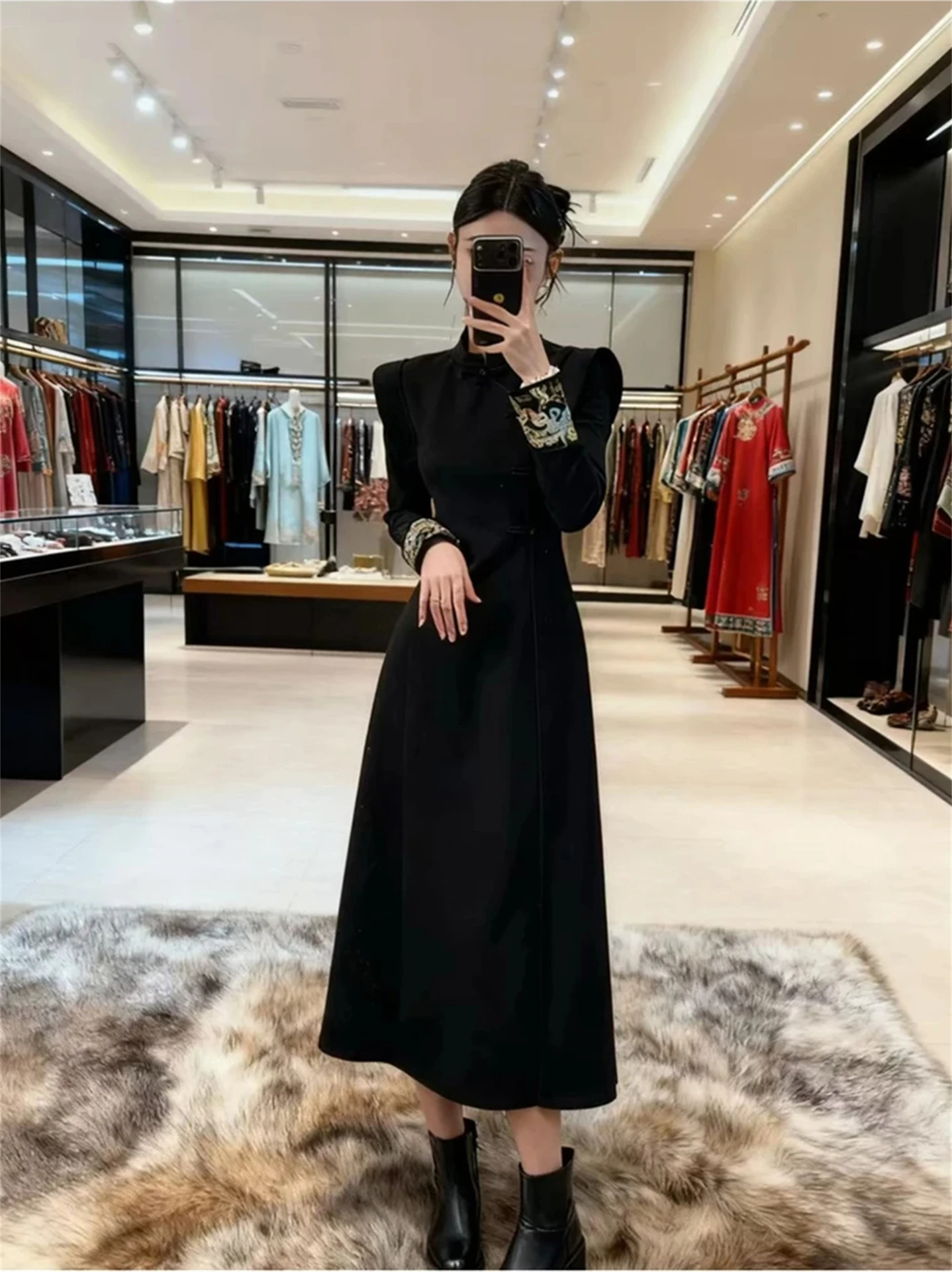 

Новая китайская модная длинная юбка-макси в национальном стиле для женщин, из мягкой ткани, с длинными рукавами, для повседневной носки