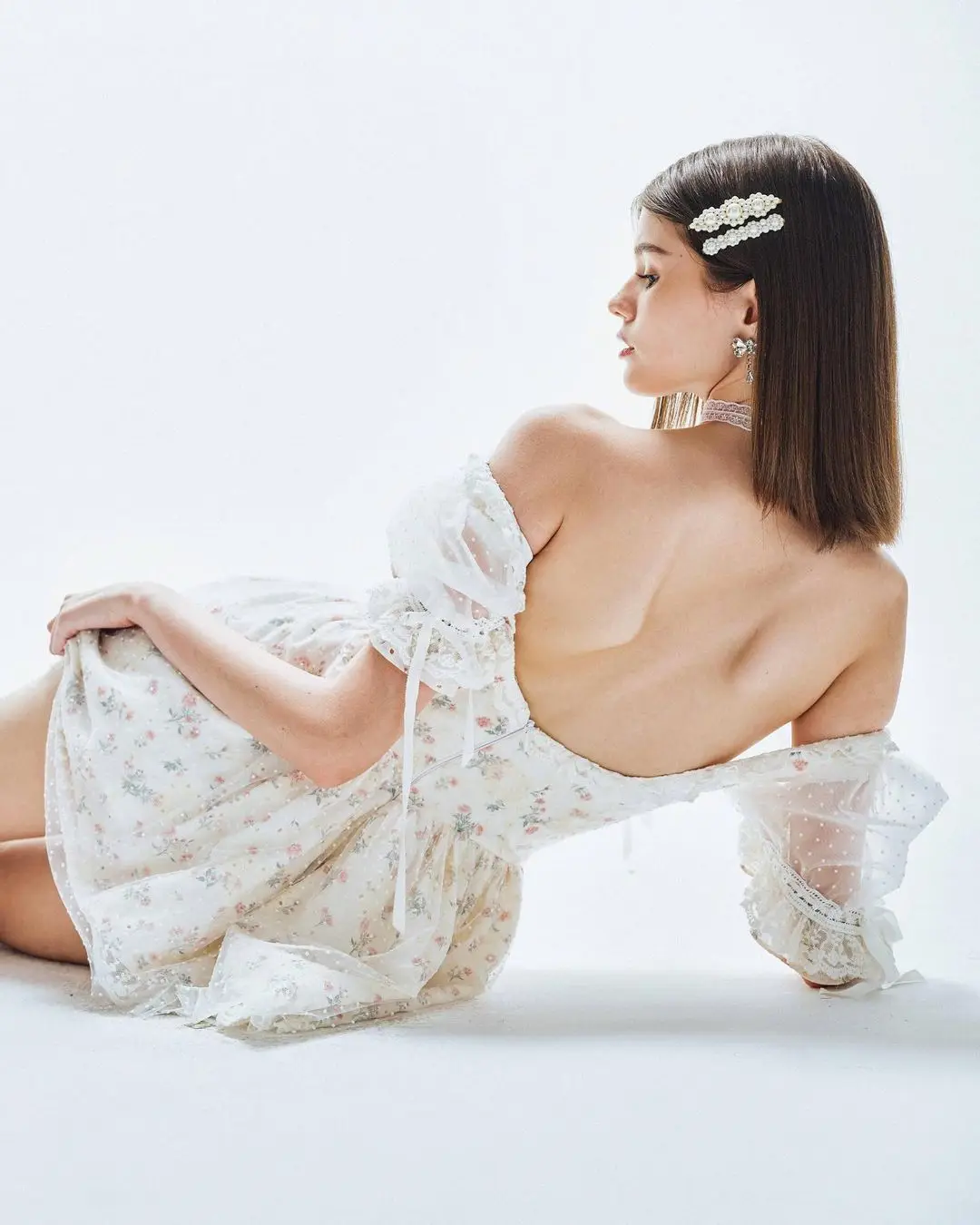 Robe de soirée à épaules dénudées avec petites fleurs, zone corset, robe de Rh, photographie d'été, fête d'anniversaire, 2024