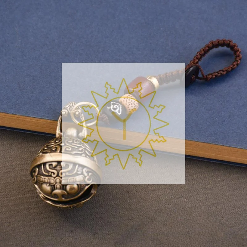 1pc Retro Alloy Bell Gluttonous Wind Chime Keychain - Handmade Creative Car Key Ring Pendant Gift for Men Women