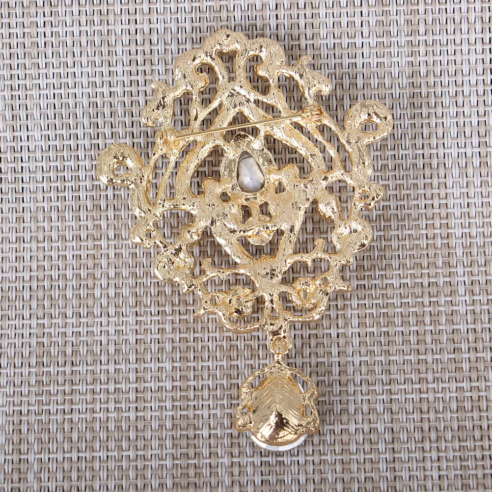 

Exquisite Rhinestone Crown Brooch Fashion Women Brooch Pin Elegant Coat Scarf Pin Gift For Wedding Party Golden