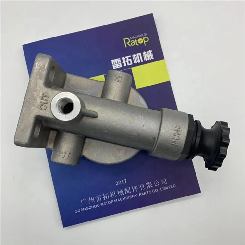 Excavator Parts PC200-8 PC240-8 Excavator Oil Filter Head 6D107 Engine Fuel Feed Pump 6754-71-7200