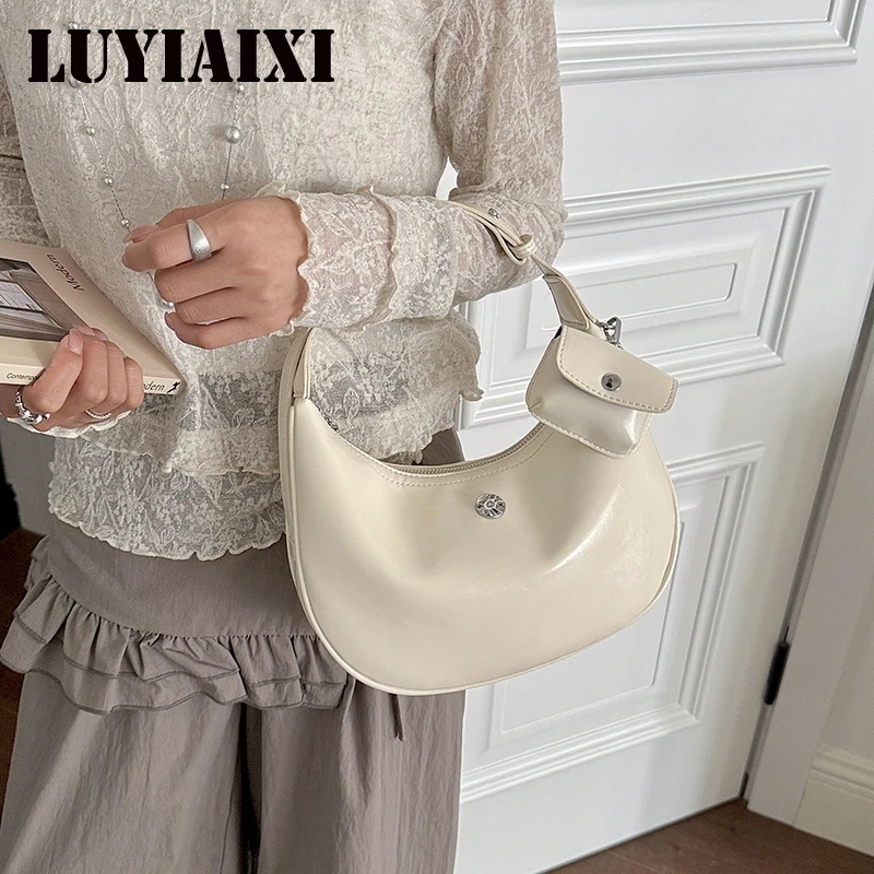 

Casual Retro Dumpling Soft Surface Single Shoulder Bag Women's Bags Versatile Commuting Bolsa Urban Minimalist Style PU Material