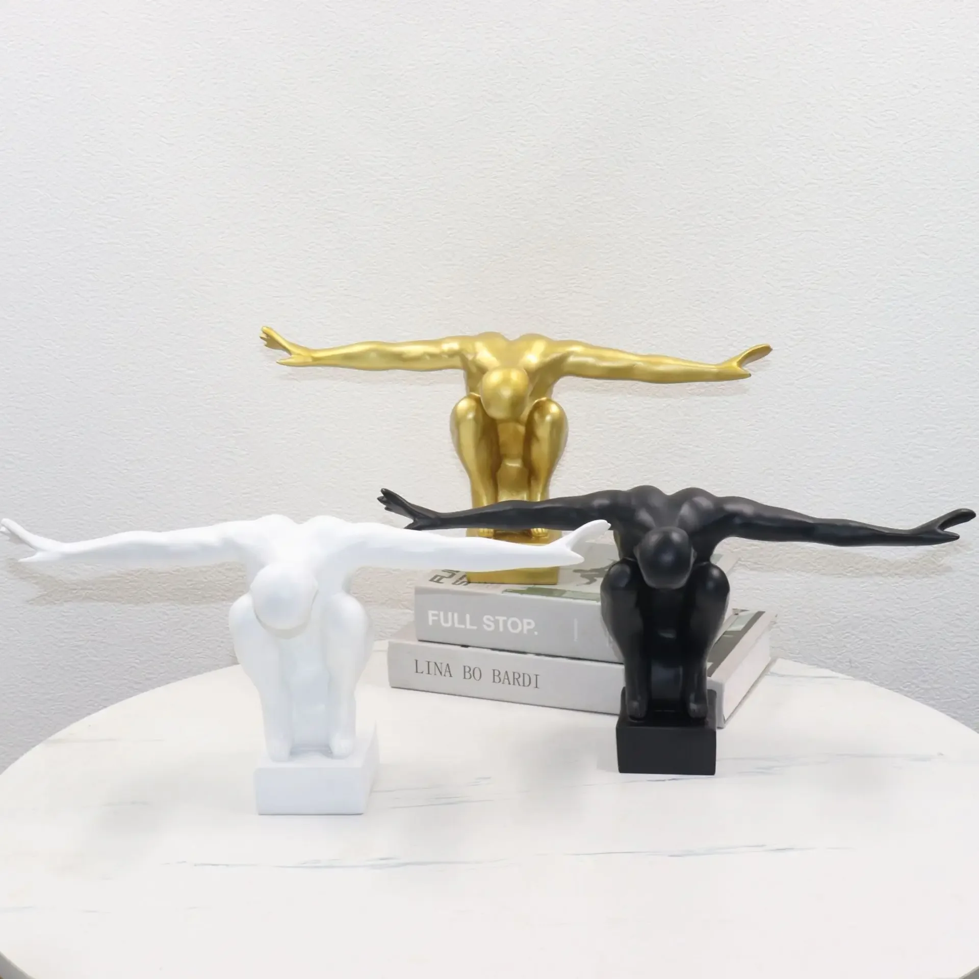 

Minimalism Sportsman Figure Sculpture Desk Decoration Athlete Character Ornaments Abstract Crafts Statue Modern Home Decor