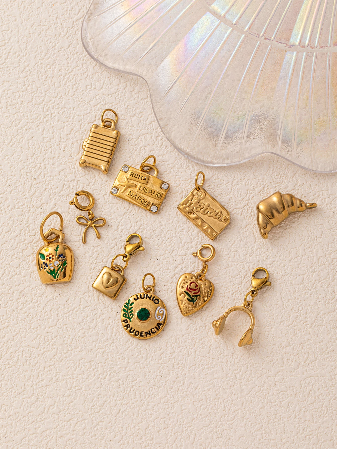 Edelstahl Mode DIY Liebes-Schleifen-Serie Anhänger PVD-beschichtet 18K Goldfarben-Schutz – Detail 4