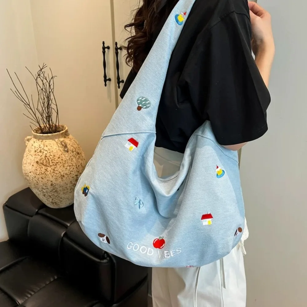 

Commuting Women's Denim Shoulder Bag Sweet Large Capacity Cute Embroidered Tote Bag Korean Style Casual Messenger Bag Students