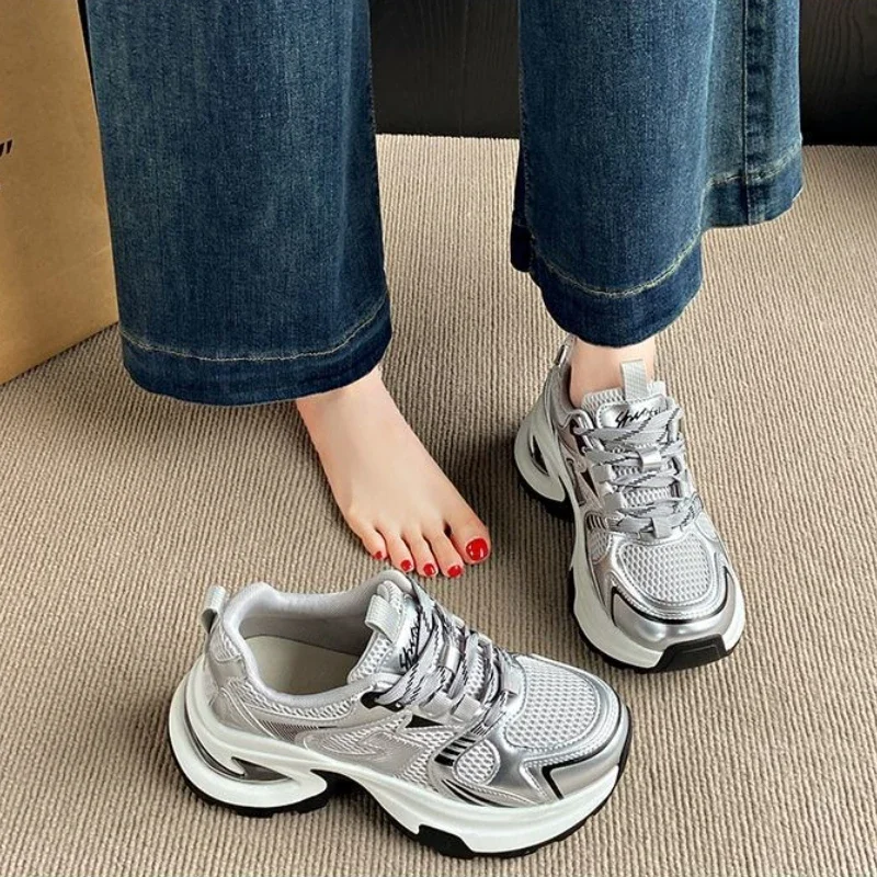 

2025 Spring Summer Platform Shoes Height Increasing Breathable Dad Casual Versatile Women Fashionable Sports Shoes Hot Selling