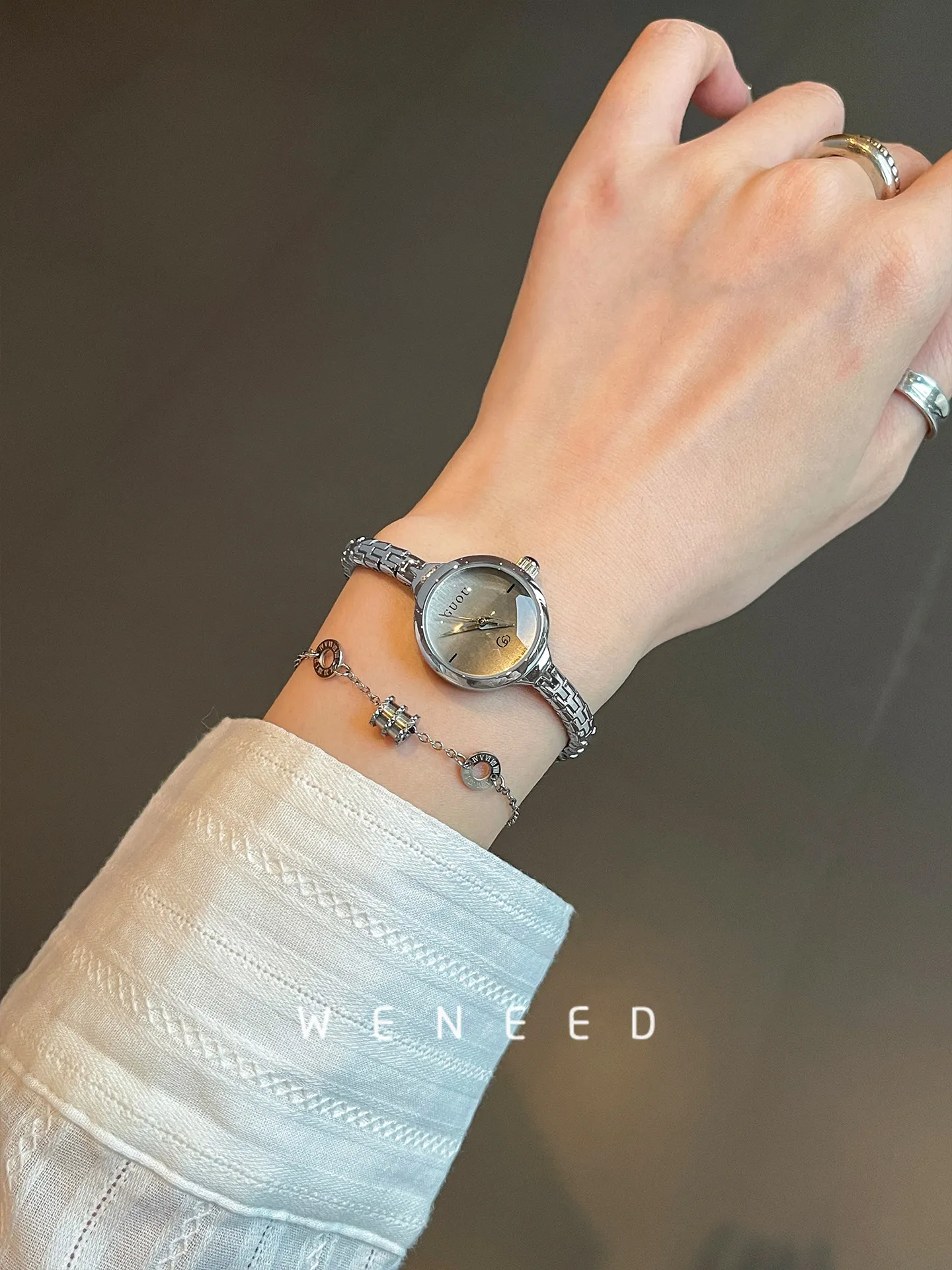 Bracelet Watch for Women Niche Light Luxury Delicate Compact Elegant High Sense Ladies Fashion Wristwatch Daily Dress Accessory