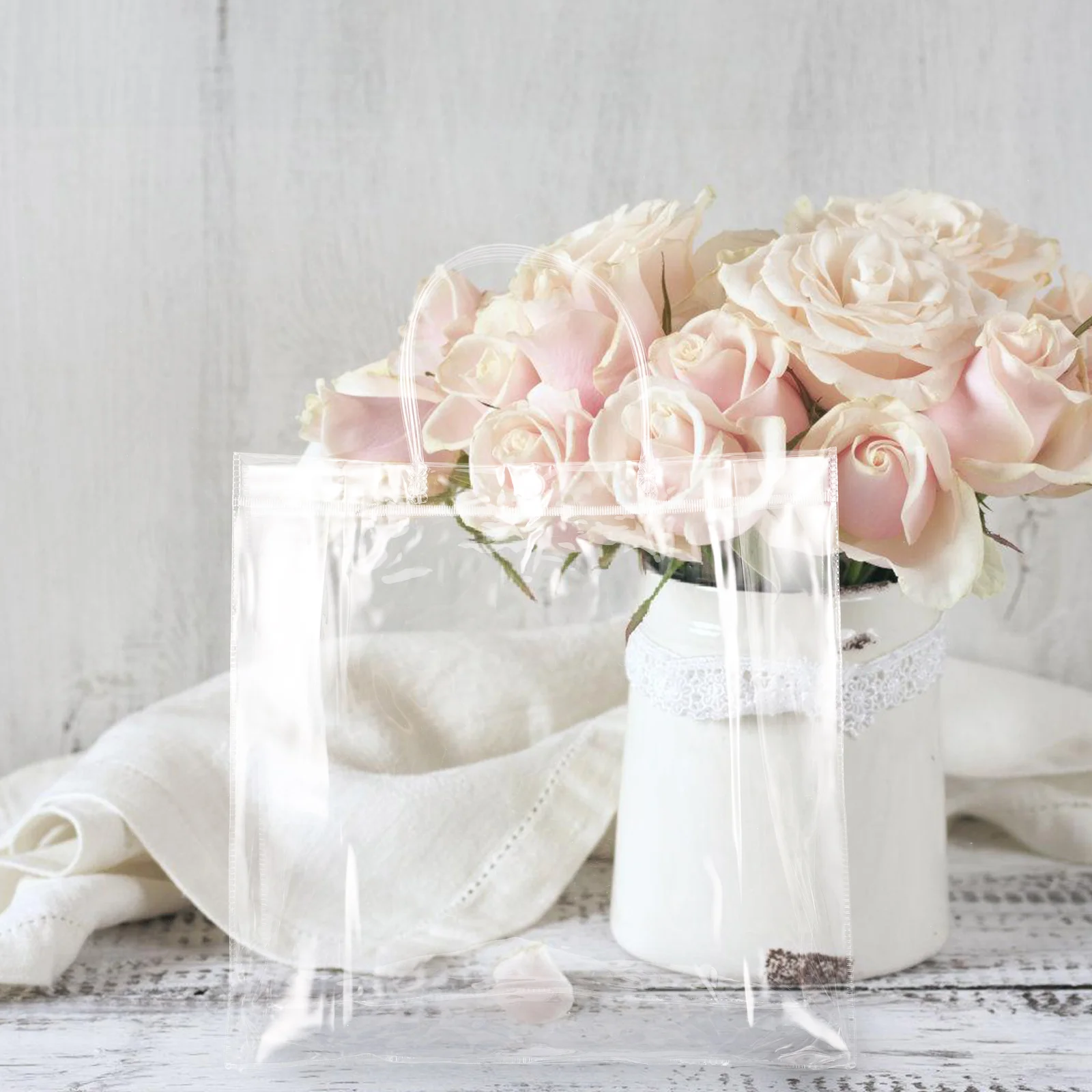 

10pcs Clear PVC Gift Bags Medium Size Transparent Handles Small Pvc Bags With Handles for Favors Party Festival Bulk Women