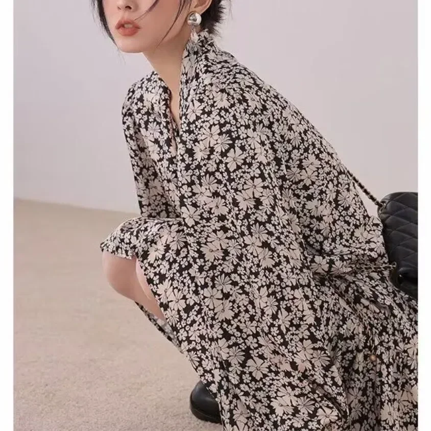 Elegant Floral Print Knee-Length Dress - Long Sleeves, Tie-Neck, Perfect for Daily Office Wear
