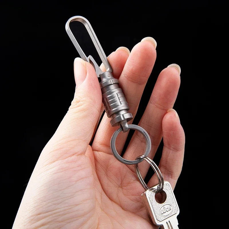 JINLI360° Rotary Titanium Alloy Car Key Ring Waist Buckle Keychain Multitool