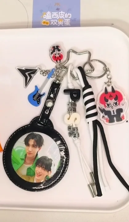 

Новинка 2025 года, тайская звезда Gmm, тайская звезда, Perthsanta, тайский телевизор, идеальная 10-линейная опасная сумка, украшение, аксессуары, сумка, подвеска, брелок