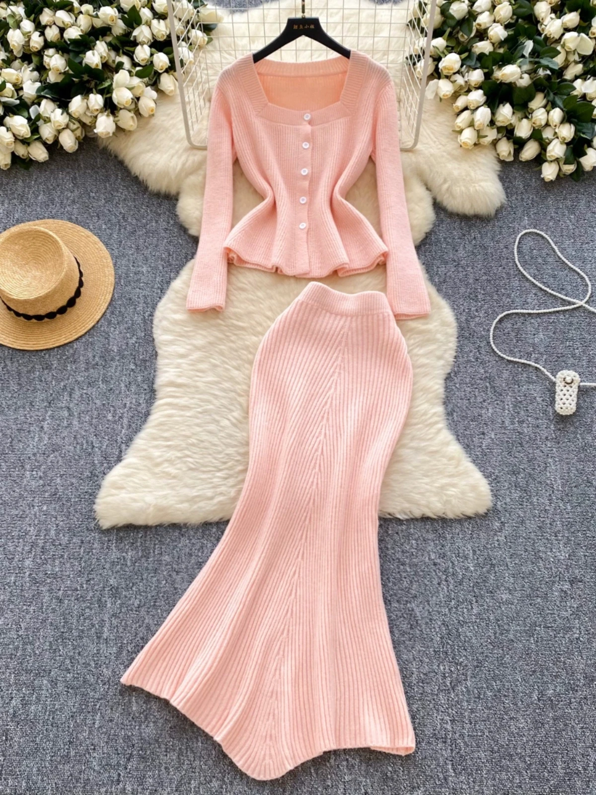 2024 Autumn New Elegant Slim Two Pieces Sets Women Buckle O-Neck Sweater High Waist Bodycon Skirt Knitted Sets J418