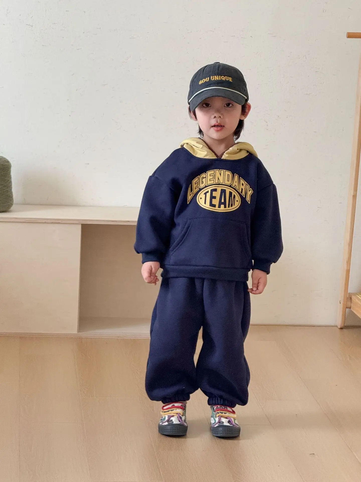 Winter Children Plus Velvet Thick Clothes Set Boys Girls Letter Print Fleece Hooded Sweatshirt 2pcs Suit Kids Outfits 1-8 Years