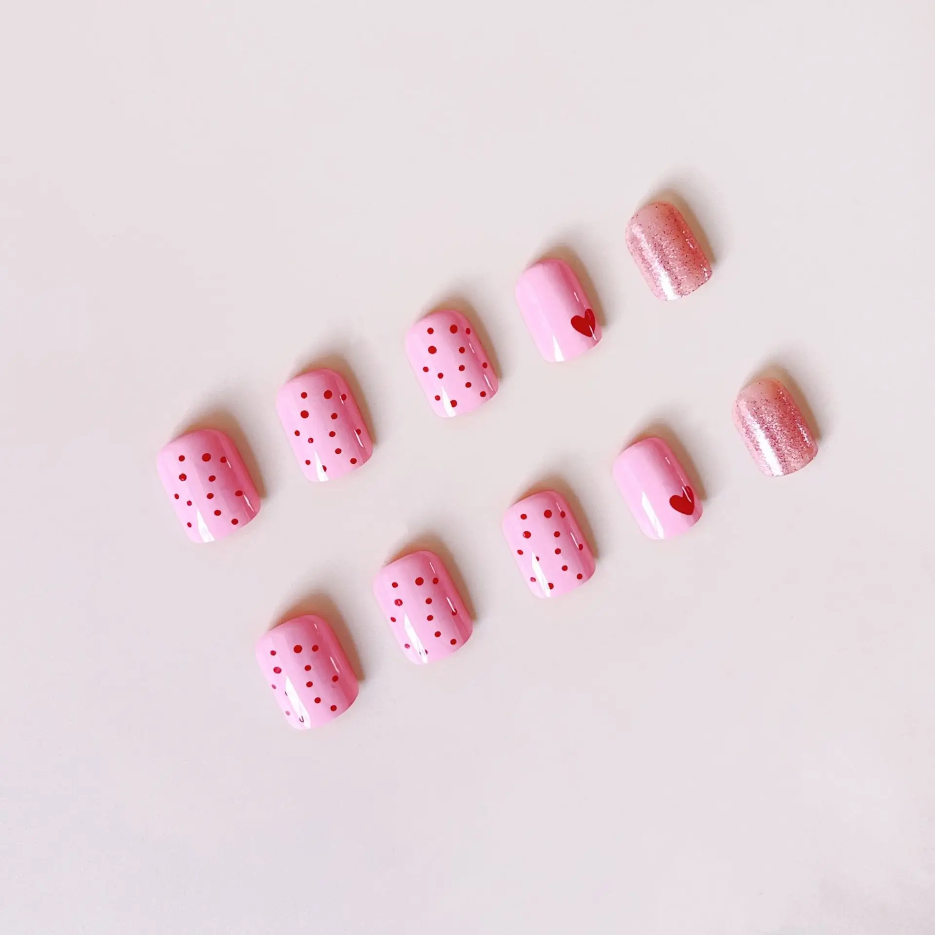 Sweet Girls Pink Fake Nails Short Square Valentine's Day Press On Nails Love Heart/Dot Printed Glossy Sequins False Nails Art
