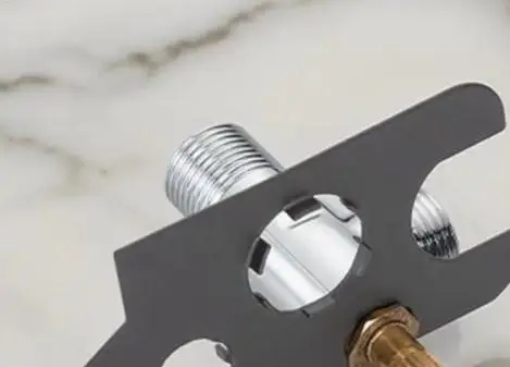 Faucet Aerator Tool 9-in-1 Stainless Steel Bathtub Faucet Aerator Key for Kitchen Bathtub Washbasin Bathroom Apartment Home